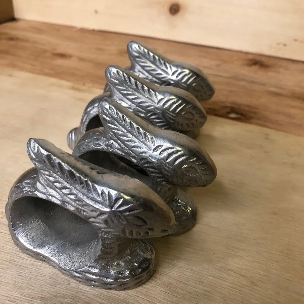 Silver bunny napkin rings